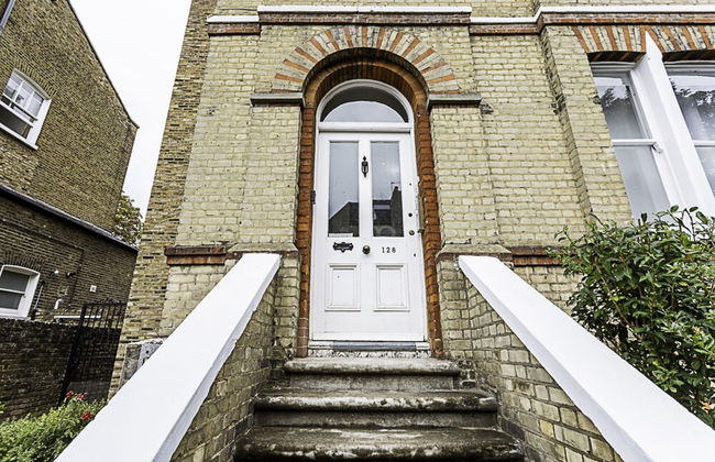 Clapham Charm: 2-bedroom Beauty - Foto 24