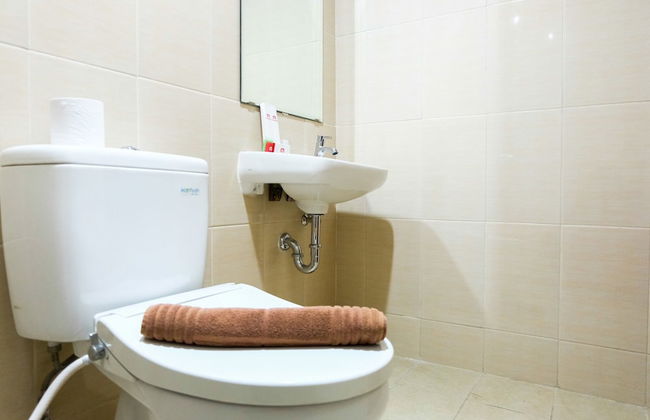 Minimalist Studio The Oasis Apartment near Omni Hospital Cikarang - Photo 13