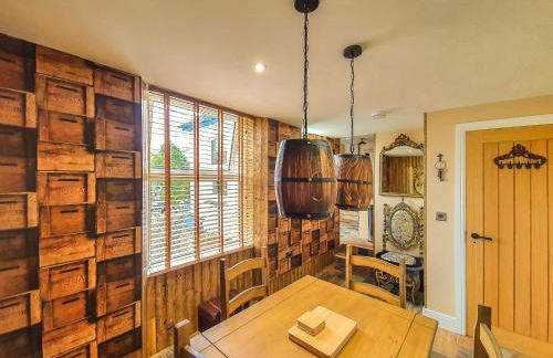 Deluxe Pirate's Cove Themed Apartment - Foto 8