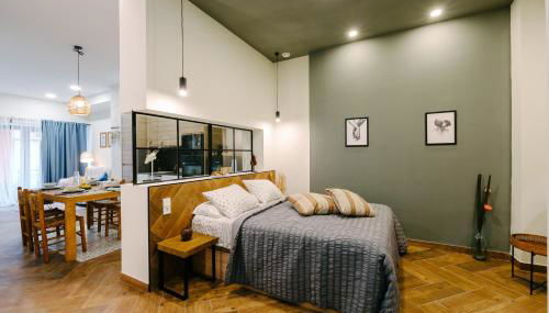 La Peregrina - Photo 2