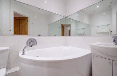 High Tide - Photo 24