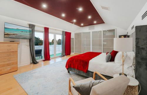 Beachfront Oasis w Htd Pool Cinema Game-Room Tiki - Foto 7