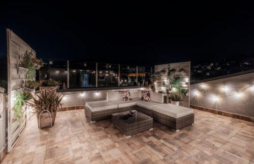 k10 Luxury House, Pool, Jacuzzi, Gym, Sauna, Private garden - Foto 27