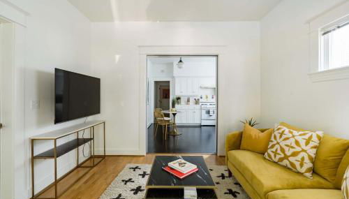 The Art Deco Lounge - 95 WalkScore - Live Music - Foto 4