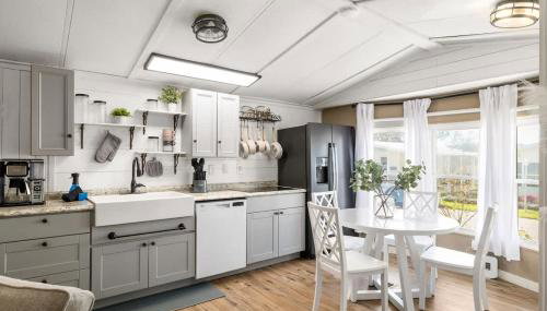 3 Bedroom, Comfy Home Dade City, Gated Community - Foto 2