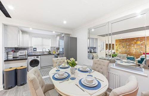 Keaton House - Close to City Centre - Free Parking, Spacious Garden, Fast Wifi and Smart TV by Yoko Property - Foto 5