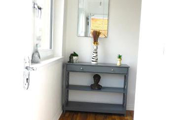 Newly refurbished 2 bedroom apartment close to station and local amenities - Foto 15