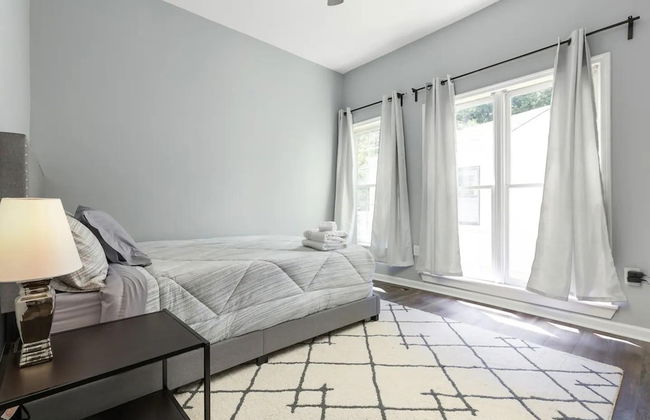 Recently Renovated Chic Durham Farmhouse - Foto 19