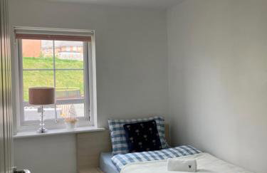 Sheffield 3-Bed Warm Comfy home - Photo 24