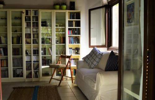 Sonia's House with Garden - Foto 9