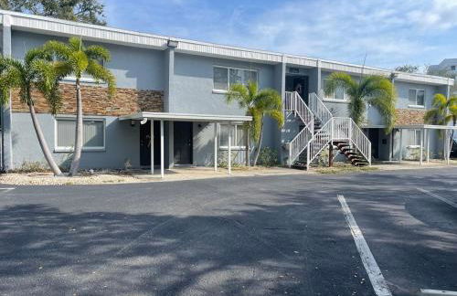 Spacious 1-Bedroom near Downtown Fort Myers - Foto 8
