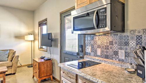 Cozy Elgin Casita with Gas Grill Pets Welcome! - Foto 5