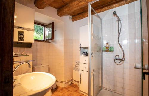 Deux bergeries individuelles rénovées 4x4 et chaînes recommandés par temps de neige, à 2km des remontées mécaniques - Foto 57