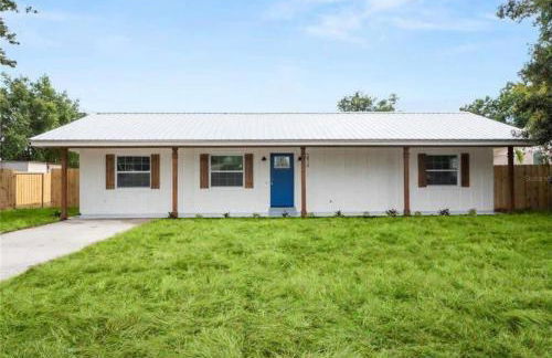 Kid-friendly Home w Pool & BBQ - Photo 8