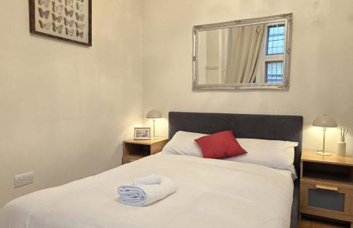 Original Trafalgar Square Apartment near Buckingham Palace - Foto 2