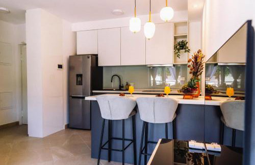 Brand New & Comfort Apartment L & L ,free parking + close to beach - Photo 23