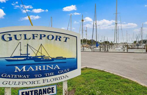 Quaint Gulfport Beach Bungalow - Foto 2