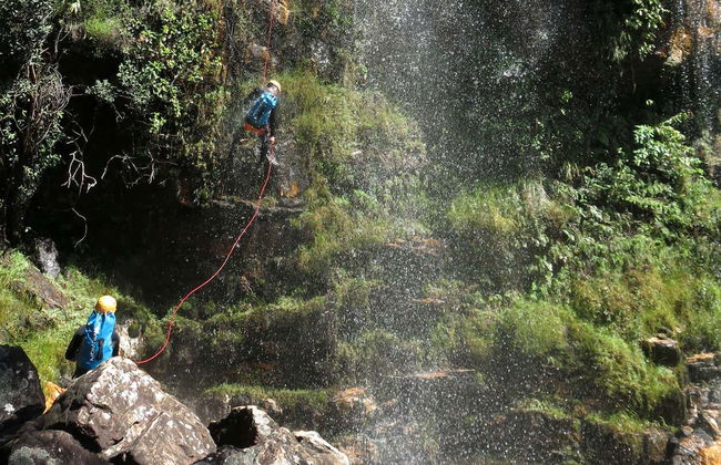 Água Fría Waterfall Rappelling - Foto 3