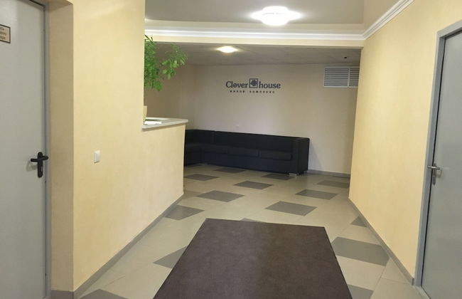 Clever House Apartments - Photo 2