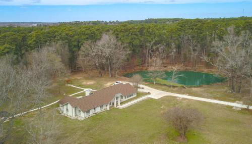 Peaceful Longview Home with Pond, 6 Mi to Downtown! - Foto 3