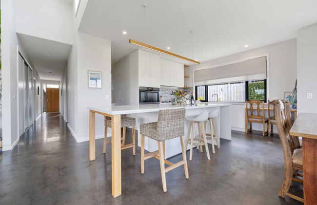 Modern Coastal Escape Pet Friendly With Fireplace - Foto 4