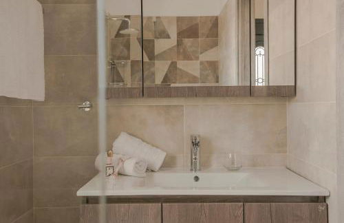 Queen Bee Residence - Photo 130