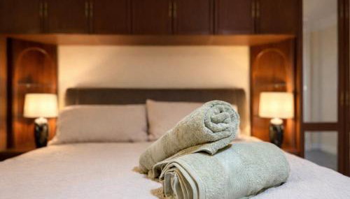 Contractors Residence - Long Stay DISC0UNT- Private Parking - Central Location - Fast Wifi - Foto 2