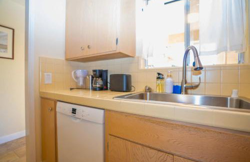 Central 3BR Home Steps from Castro St - Foto 11