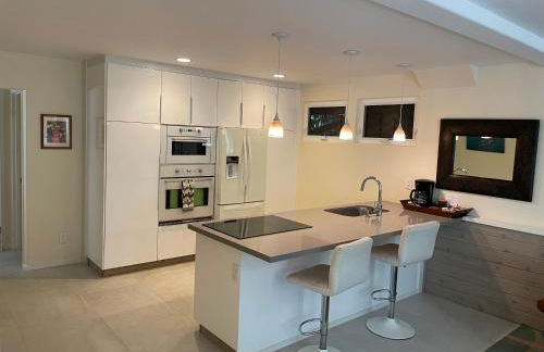 The Three Tables Remote Retreat - Foto 6