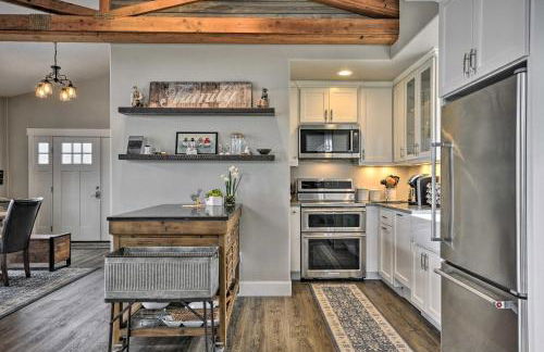 Travelers Retreat Studio with Patio and Yard! - Foto 8