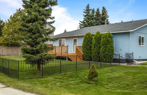 Updated Townhome Near Airport and Shopping! - Foto 27