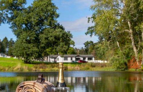 Beautiful 3BR Holiday Home in Stunning Location - Pass the Keys - Foto 25