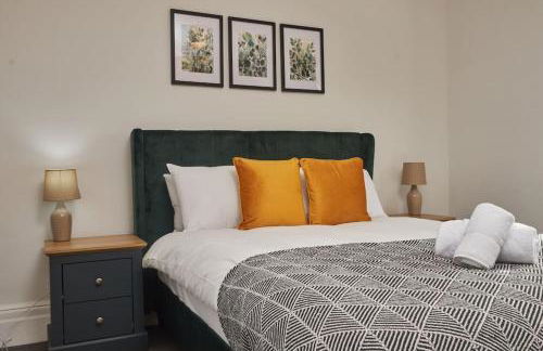 Cosy 3-Bedroom House in Seaham - Street Parking - Photo 8