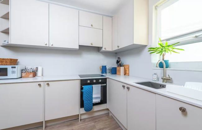 4 Guests - 20min to London - Free Parking - Petsok - Foto 5