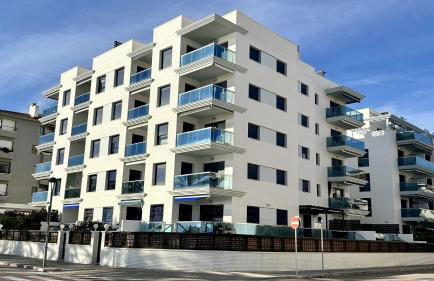 Calafell en primera linea de mar con piscina - Foto 29