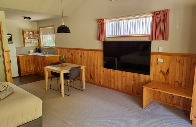 D'Altons Studios - Photo 14