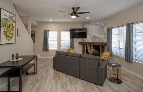 Stylish Lemon 2BR and 3BA Townhouse - Foto 11