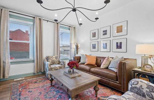 NEW! High-end Manchester Home w/ a hot tub - Foto 13