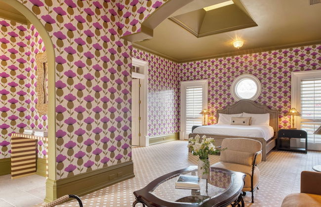 The Pond Estate by Avantstay Maximalist Designer Compound w/ 2 Casitas, Indoor + Outdoor Pools, Tennis Court, & Gorgeous Mountain Views 12k Sqft - Foto 39