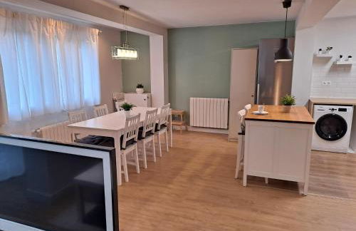 VISTAS MURALLA CENTRICO EN ZONA PEATONAL Wi-fi VUT LU 3270 - Foto 1