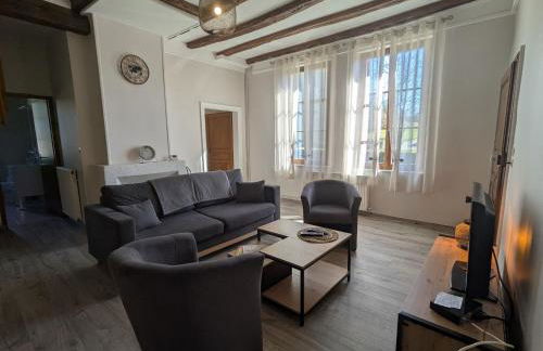 Gîte confortable dans l'ancien presbytère de Futeau, 3 chambres, jardin, WiFi, entre Verdun et Châlons - FR-1-585-13 - Foto 4