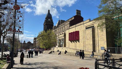 Stylish 2-Bed Apartment – Prime Leeds City Centre - Foto 2