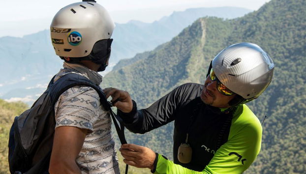 Vuelo en parapente en Santiago - Foto 2