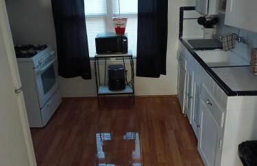 Family Friendly Upper Flat Minutes from Downtown, LCA & Ford Field - Foto 8