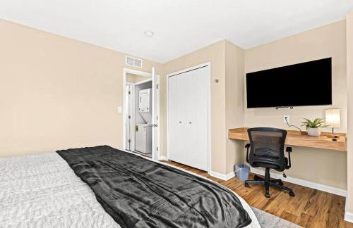 New! Modern Upper Flat near Downtown Roseville - Foto 3
