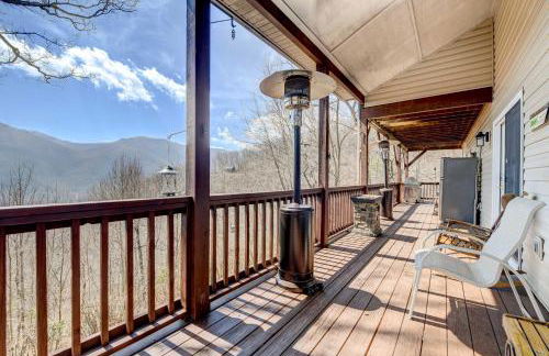 Stunning Maggie Valley Getaway with Decks, Fire Pit! - Foto 29
