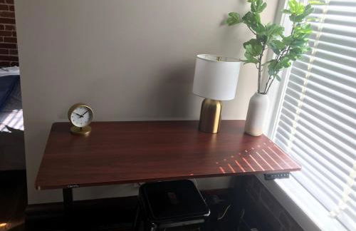 Big Brick 2 Bedroom apartment in Victorian Village - Foto 15