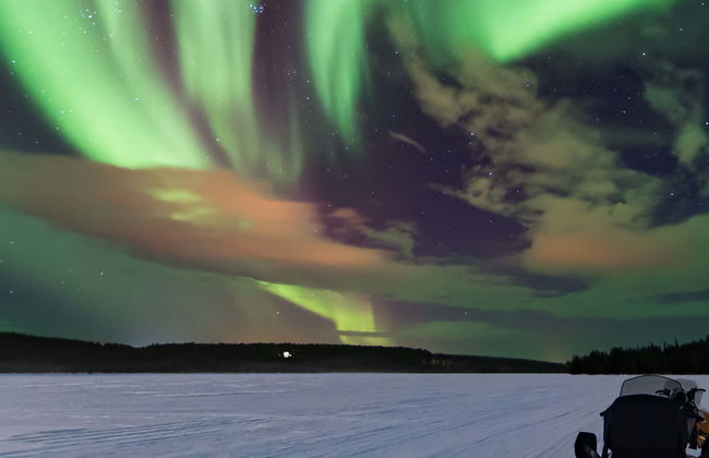 Paseo en moto de nieve bajo la aurora boreal - Foto 7