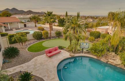 Luxury Contemporary Sanctuary w/ Pool and Views! - Foto 66