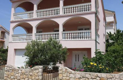 Apartments Pink house - Foto 2